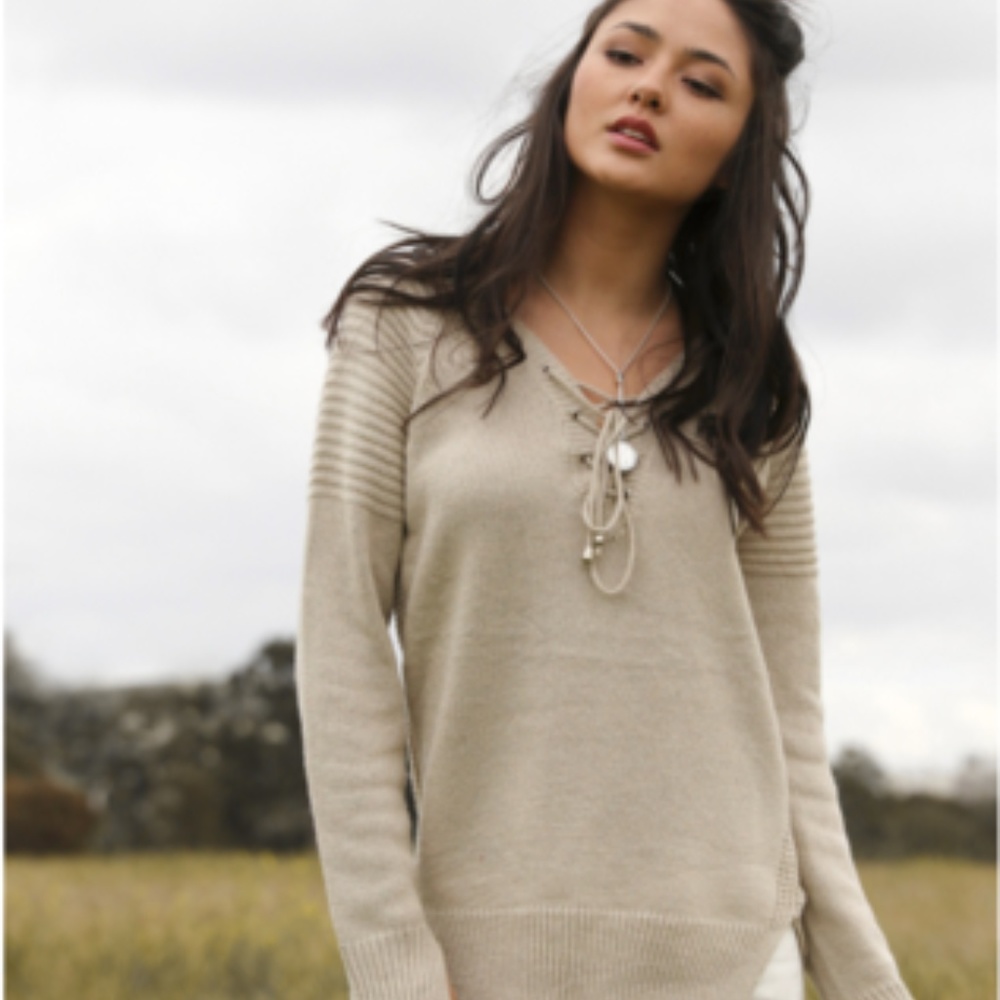The Last Call Knit - Picture 2 of 4